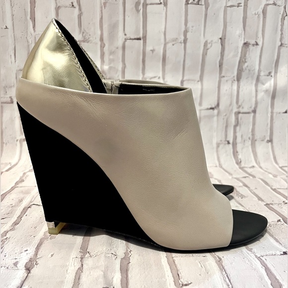 ALEXANDER WANG OPEN-TOE SUEDE-LEATHER
WEDGE BOOTIES - Picture 4 of 9